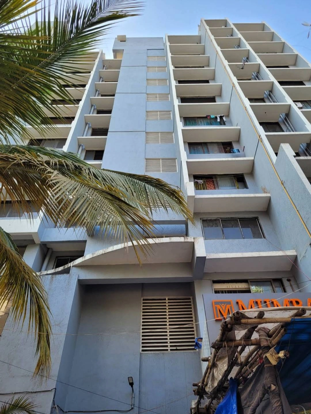 2 BHK Flat for rent in Malad West