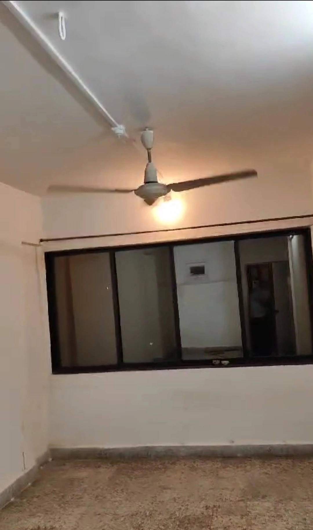 2 BHK Flat for rent in Malad West