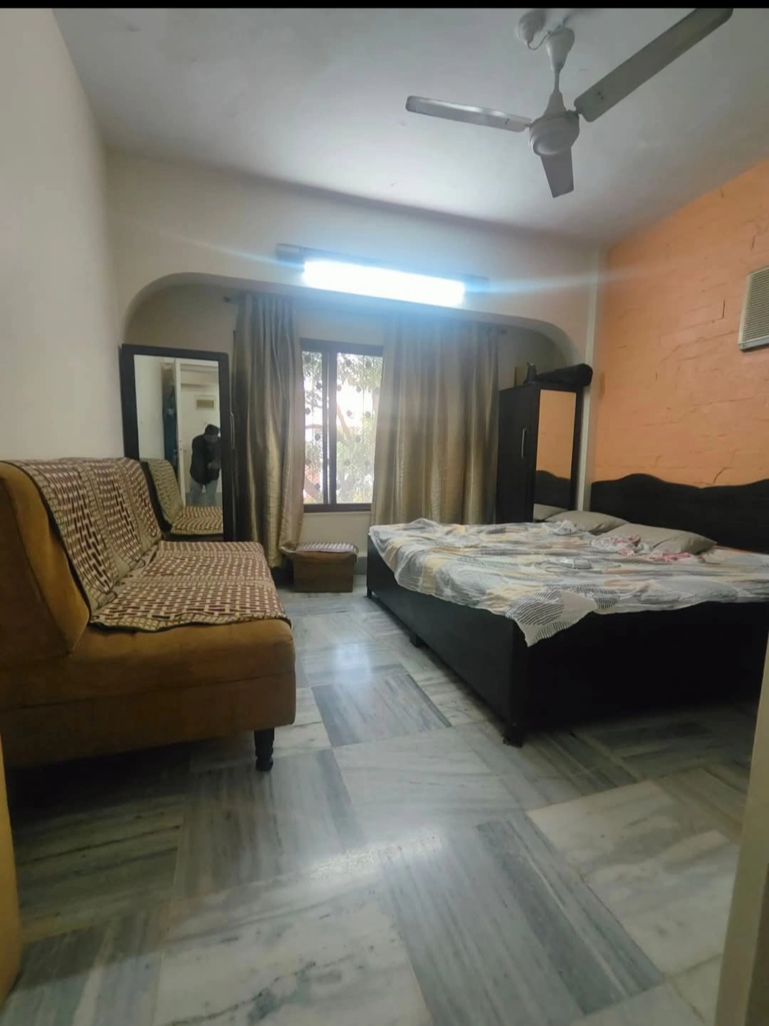 2 BHK Flat for rent in Malad West