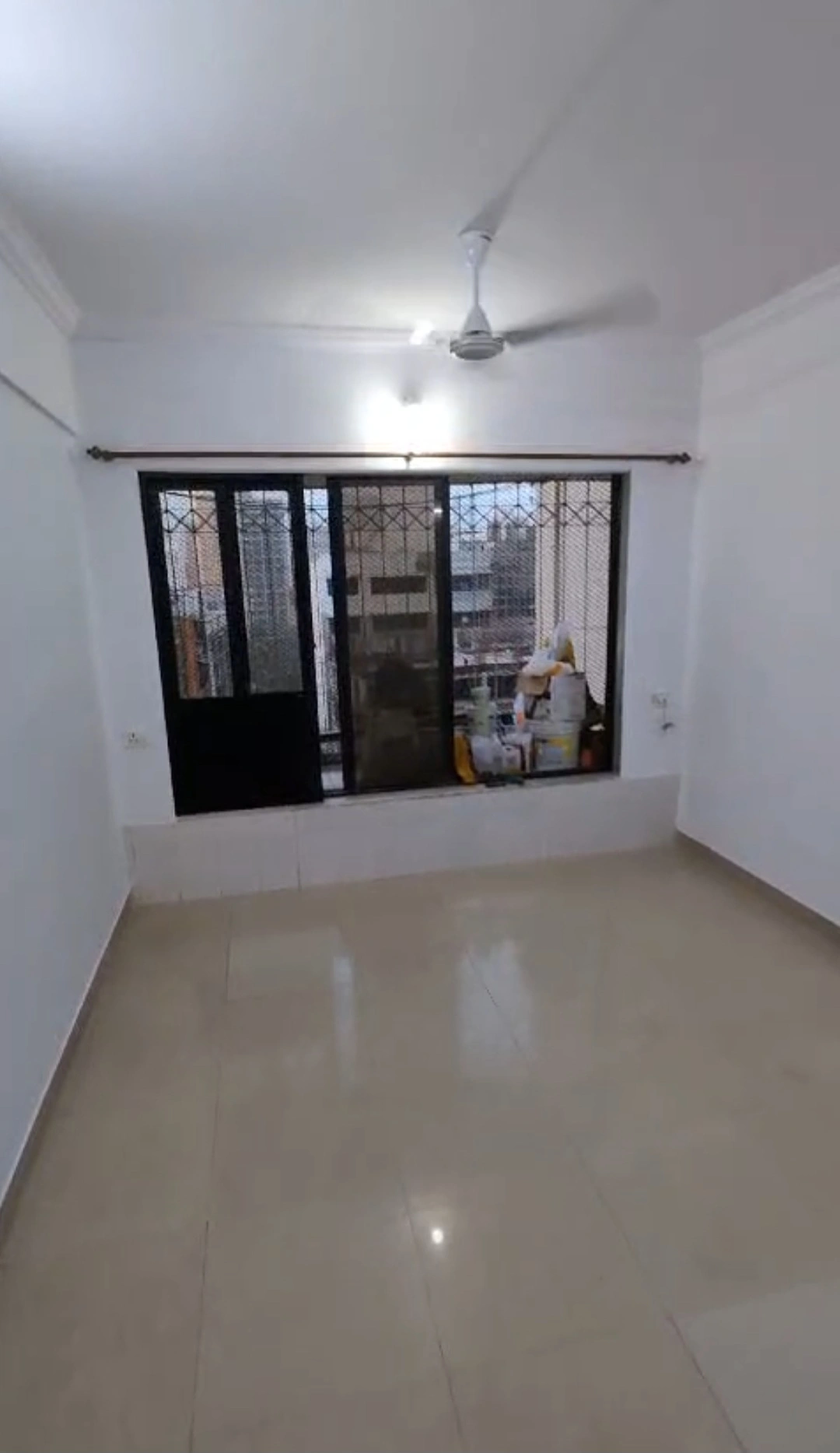 1 BHK Flat for rent in Malad West