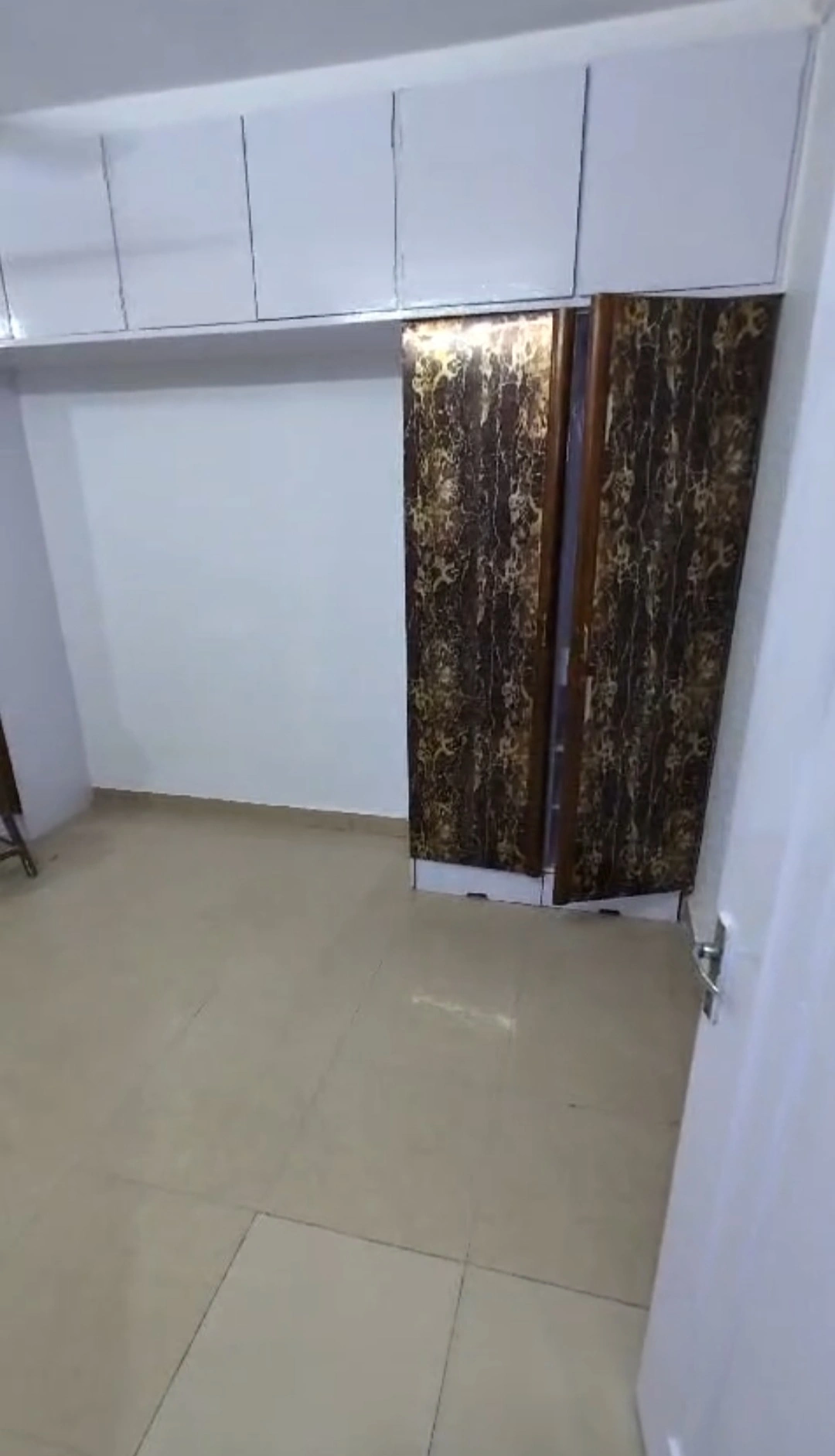 1 BHK Flat for rent in Malad West