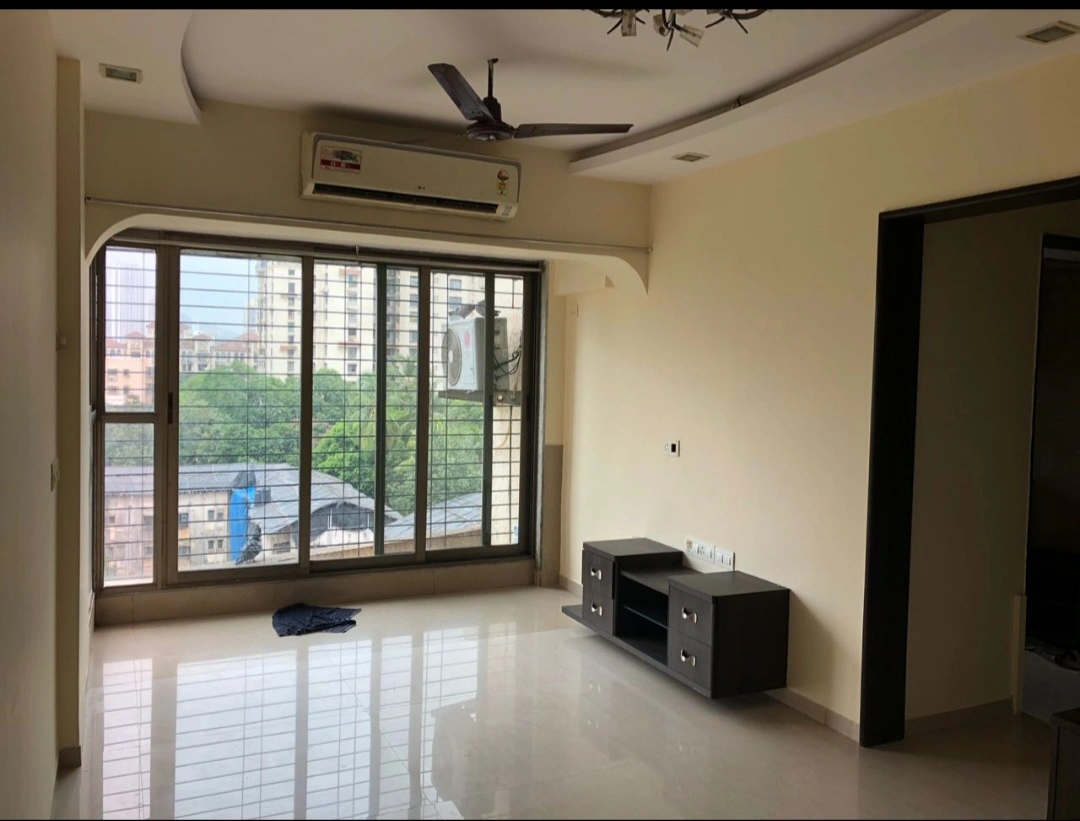 2 BHK Flat for rent in Goregaon West