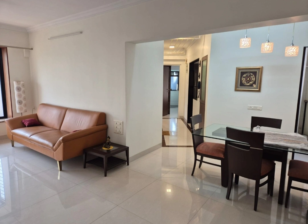 2 BHK Flat for Rent in Malad East