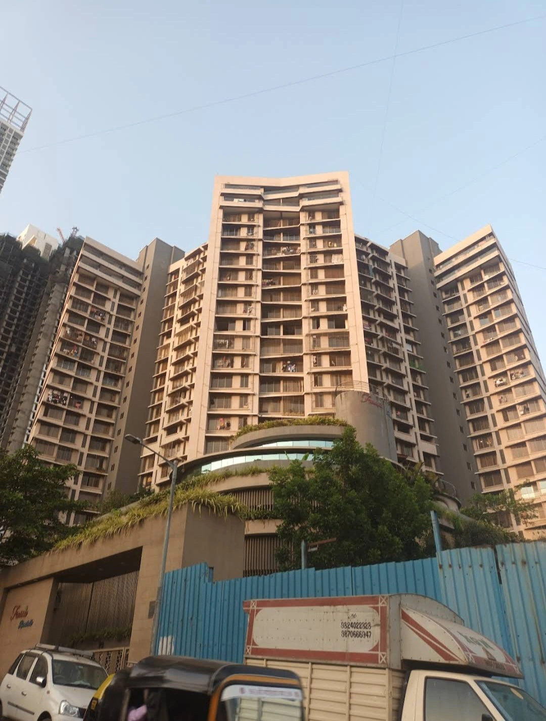 2 BHK Flat for Rent in Malad East