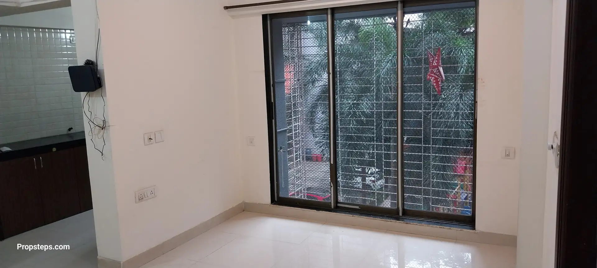 1.5 BHK Flat for rent in Goregaon West