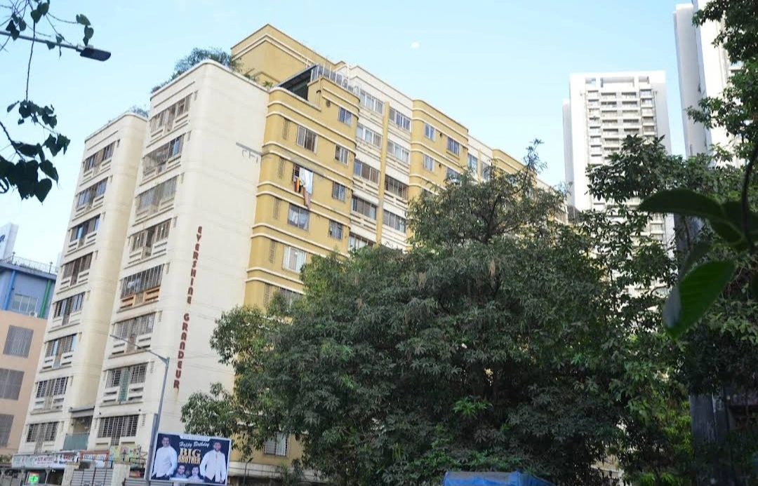 2 BHK Flat for rent in Malad West