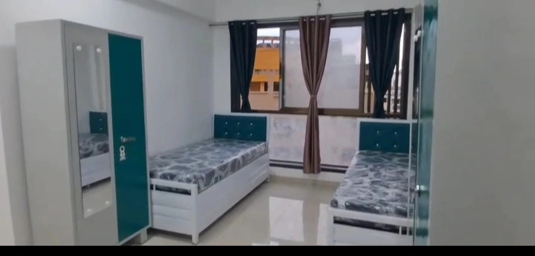 2 BHK Flat for PG in Goregaon West