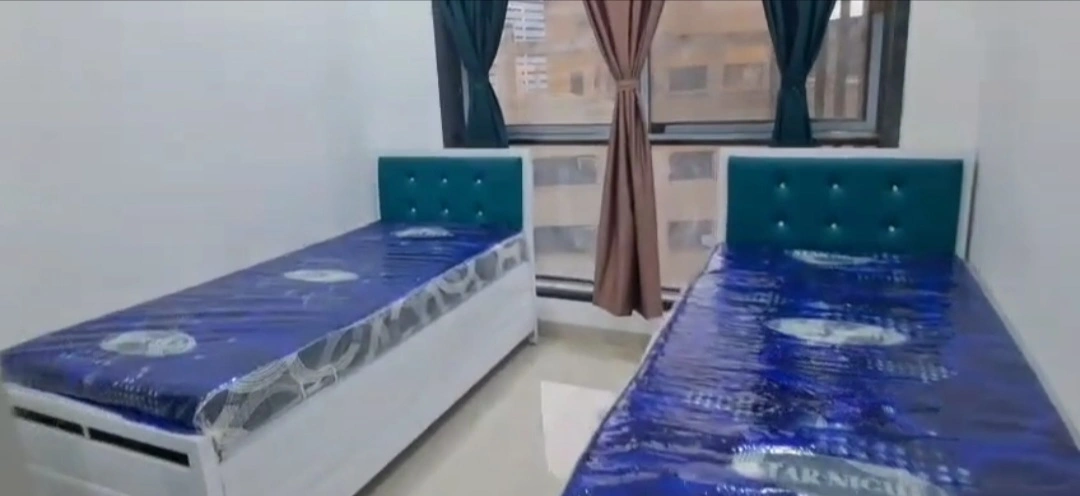 2 BHK Flat for PG in Goregaon West