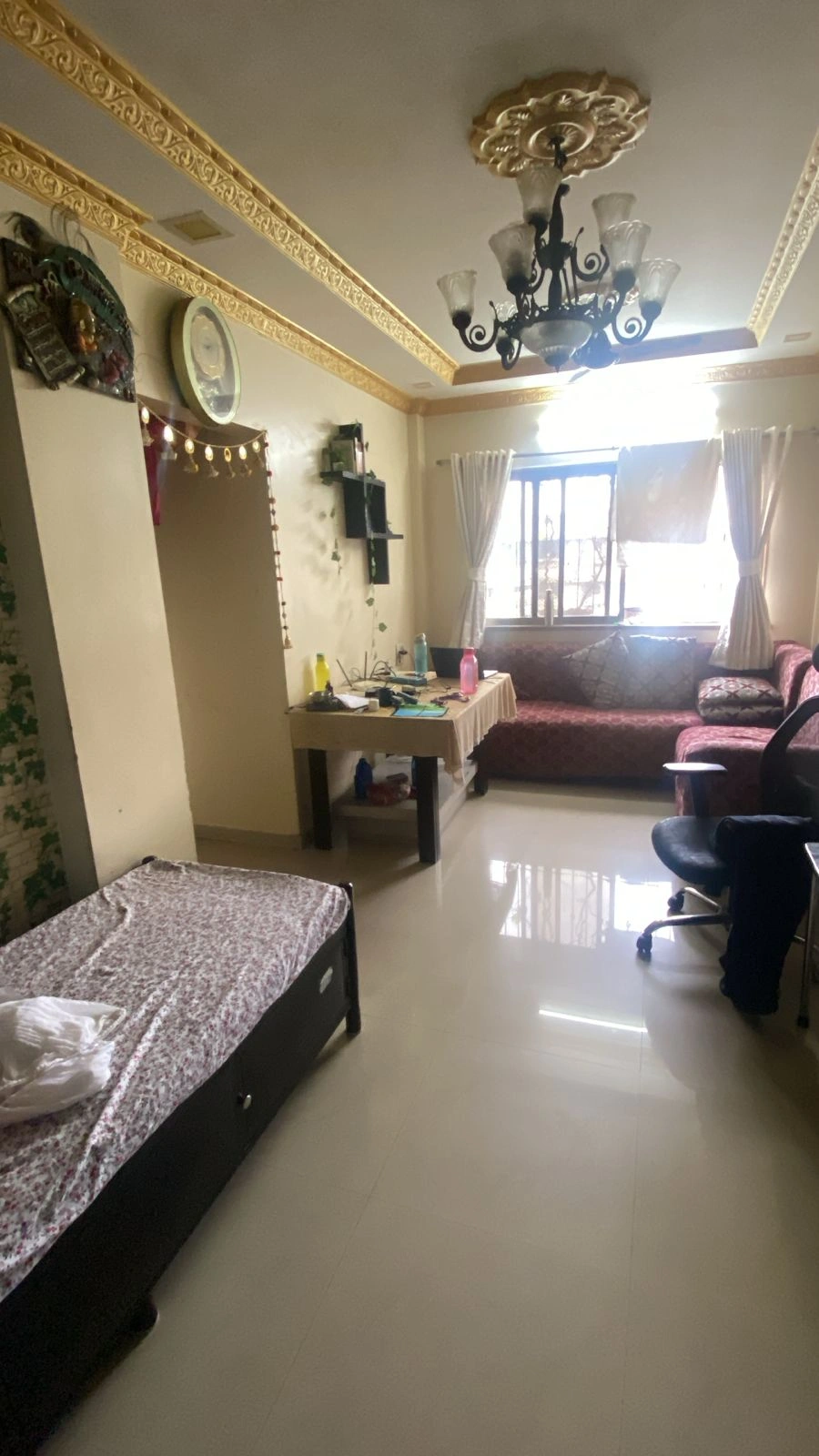 1 BHK Flat for rent in Malad East