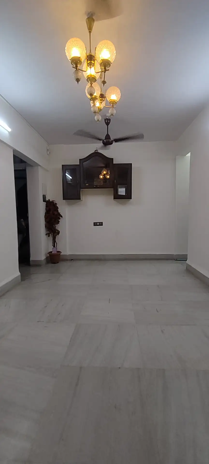 1 BHK Flat for rent in Malad West
