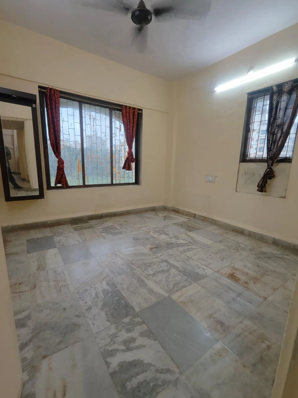 1RK Flat for rent in Malad West