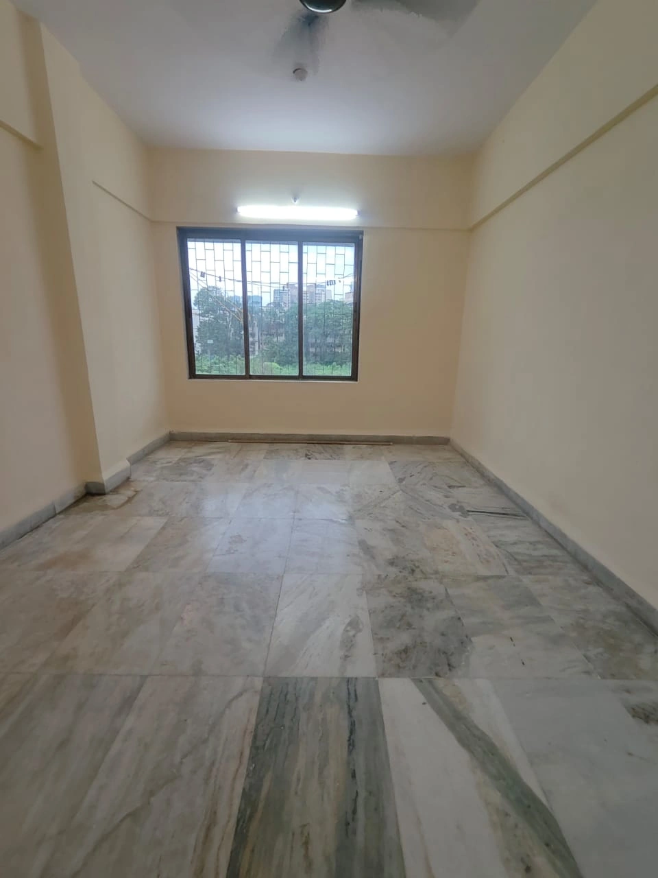 1RK Flat for rent in Malad West