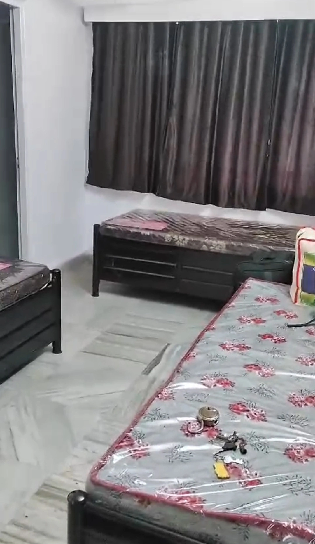 1 BHK Flat for PG in Malad West