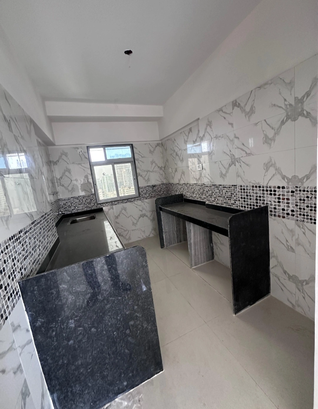 1 BHK Flat for rent in Malad East