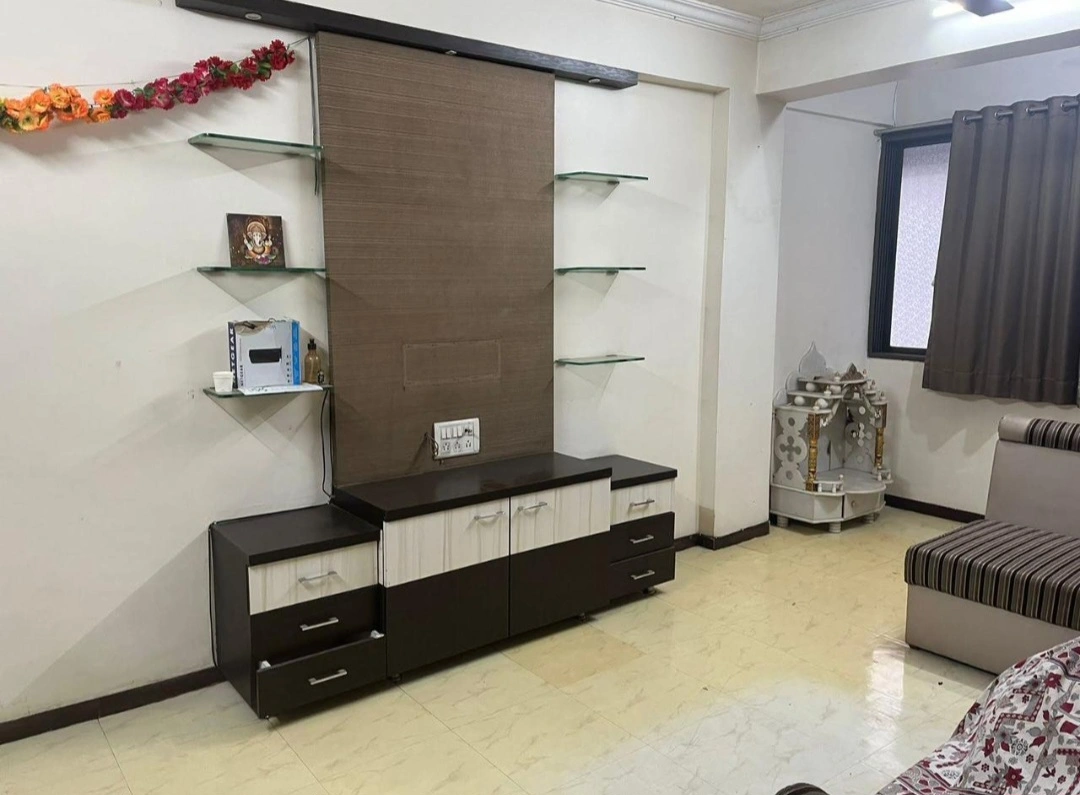 2 BHK Flat for Rent in Malad West