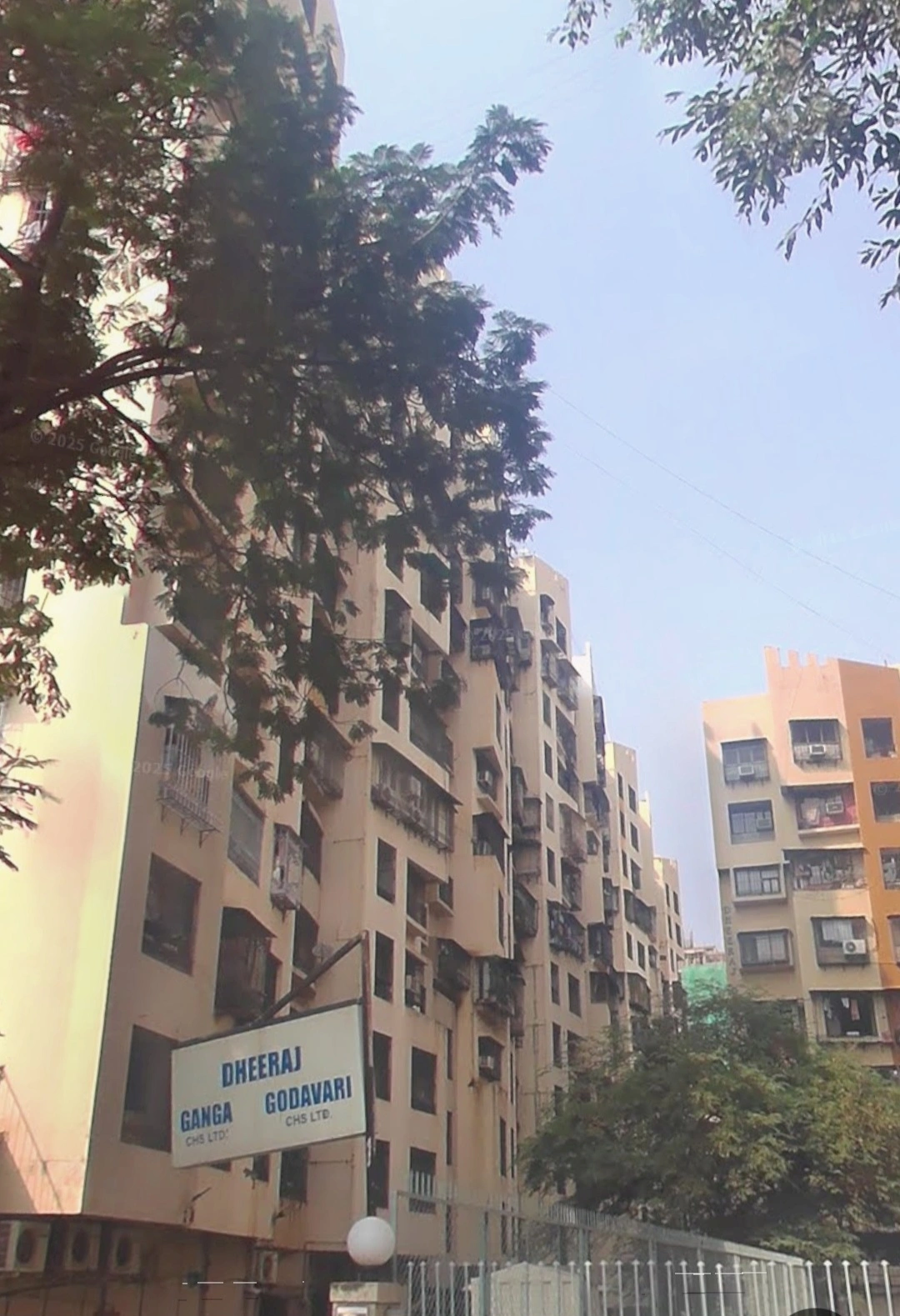 2 BHK Flat for rent in Malad West