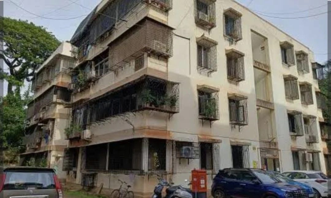1 BHK Flat for rent in Malad West