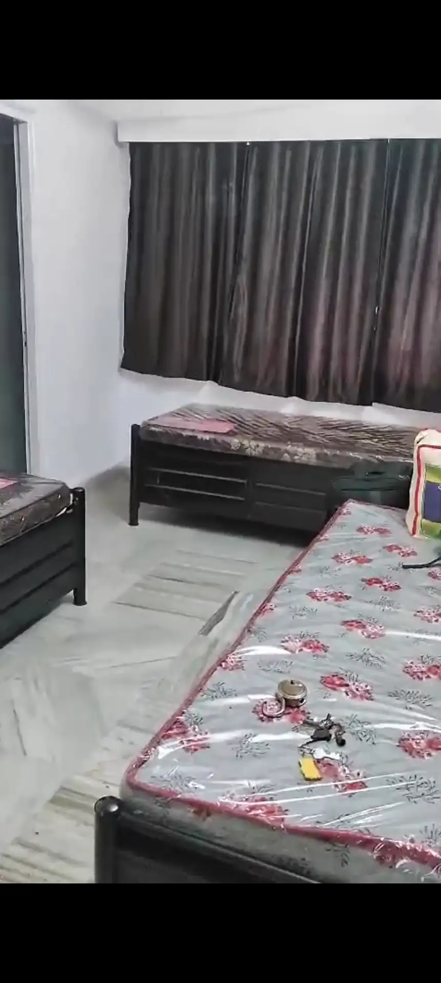 1 BHK Flat for PG in Malad West