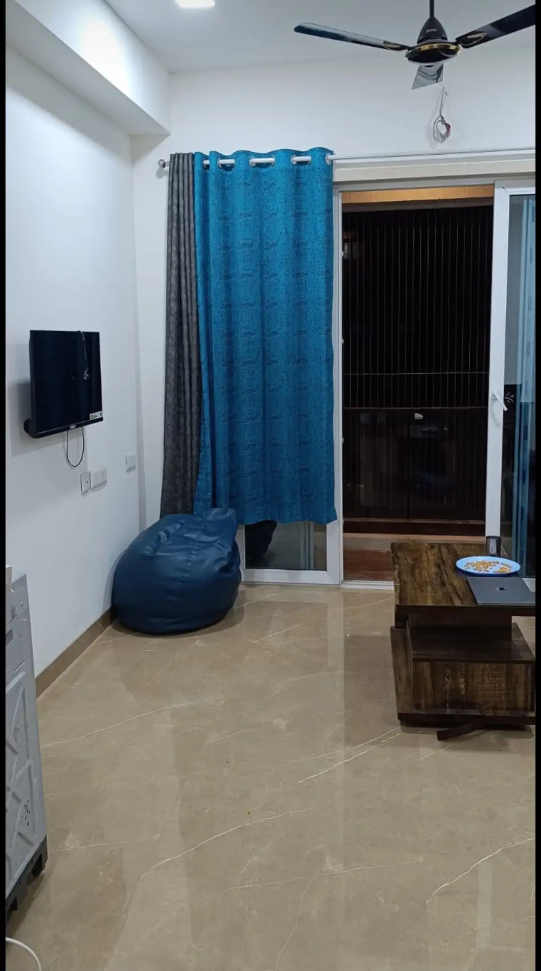 3 BHK Flat for PG in Malad East
