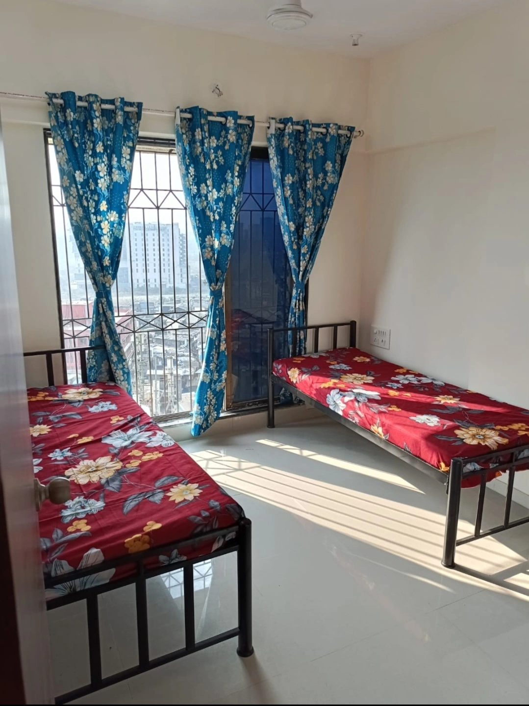 3 BHK Flat for PG in Goregaon West