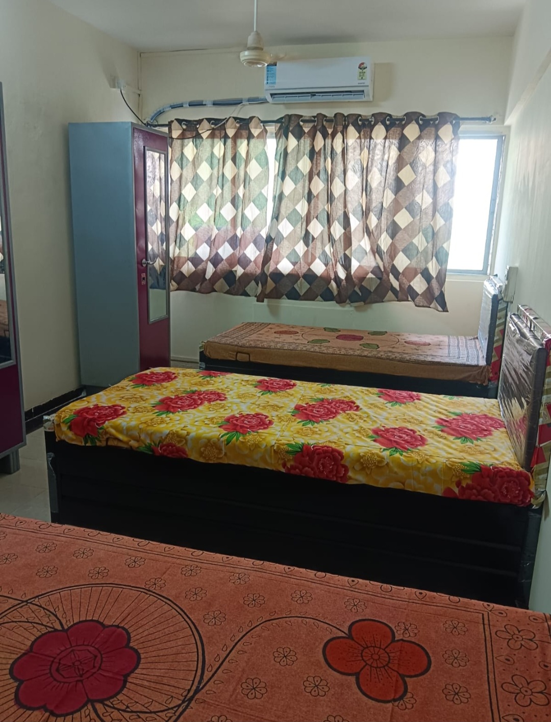 2 BHK Flat for PG in Goregaon West