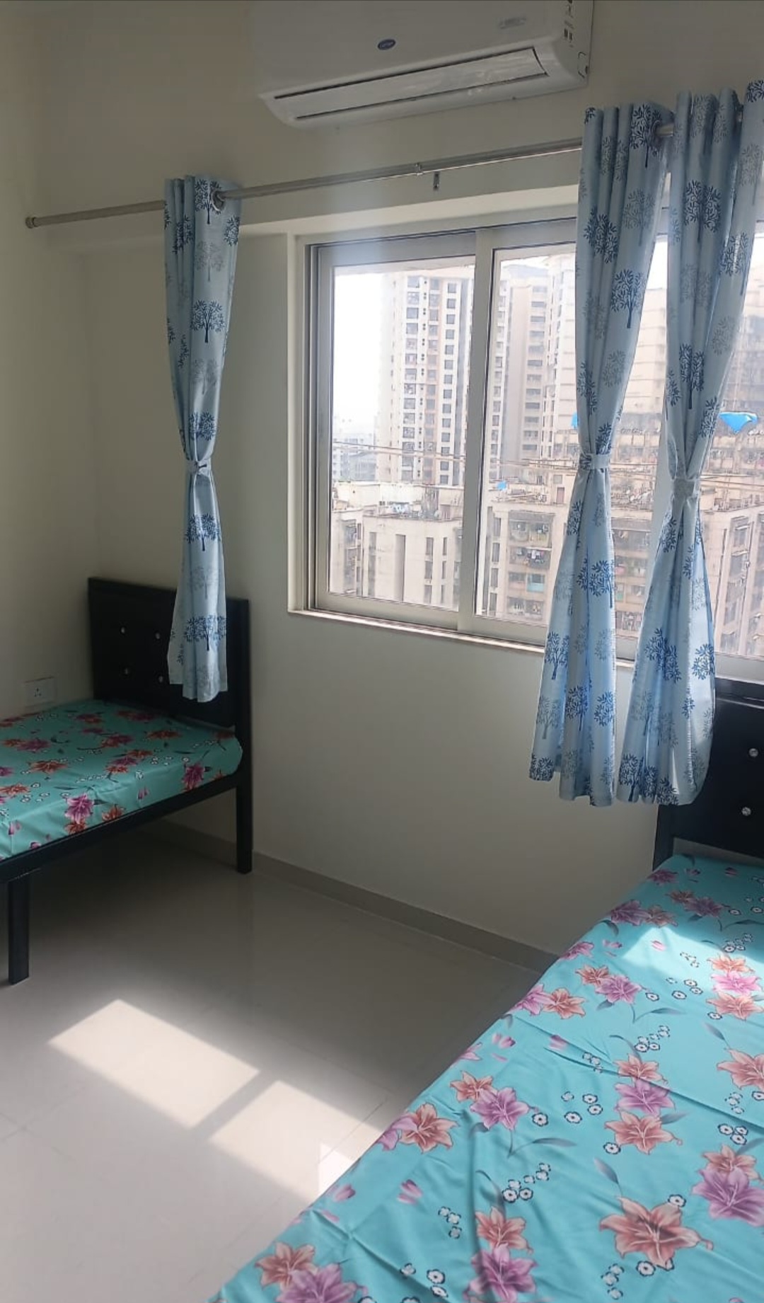 2 BHK Flat for Rent in Malad East