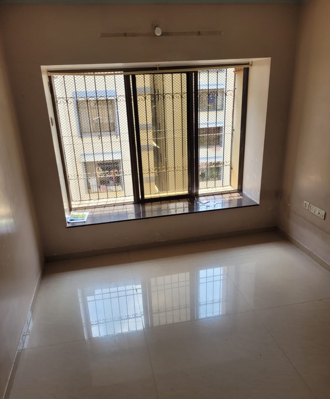 2 BHK Flat for rent in Goregaon West