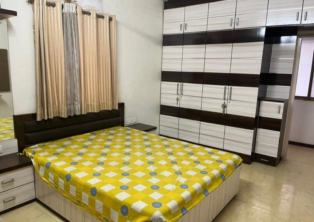 2 BHK Flat for PG in Goregaon West