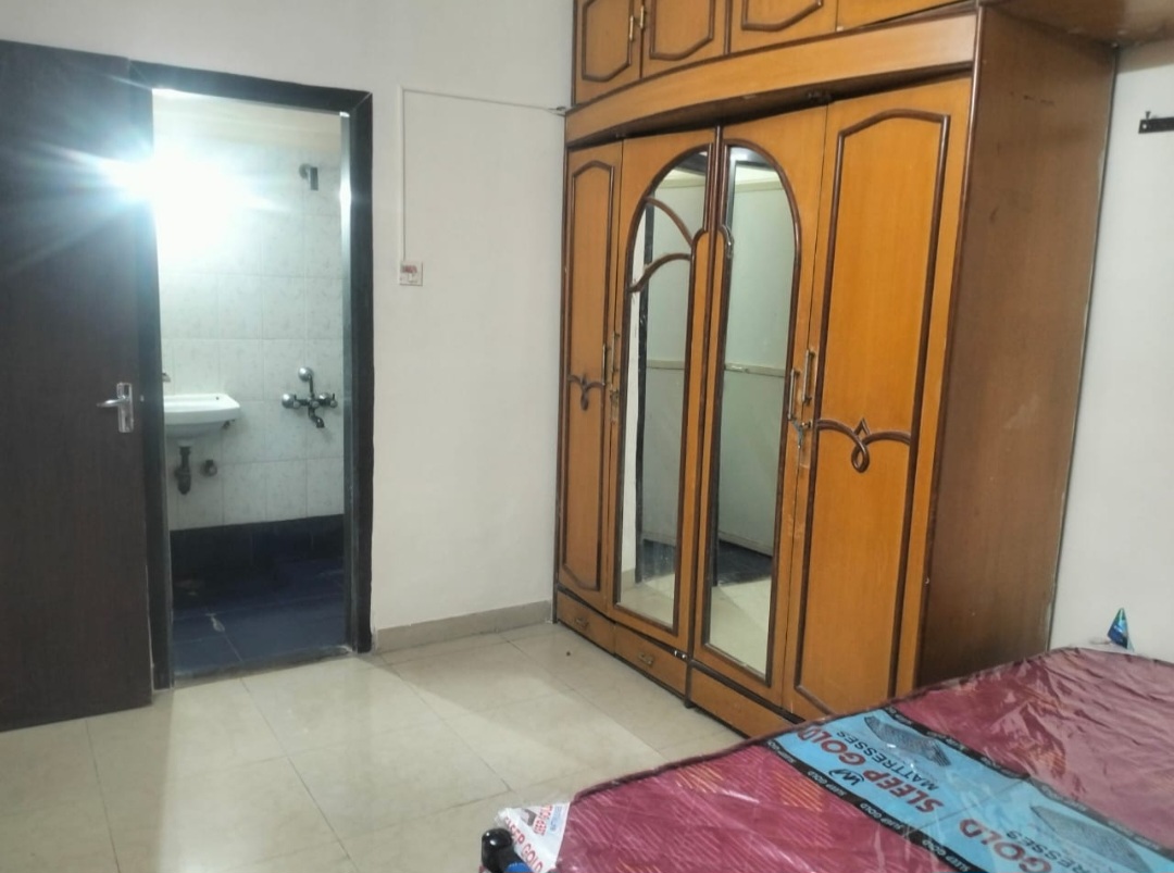 Double Sharing Room Girls only Flat for PG in Dheeraj Jamuna Society, Malad West