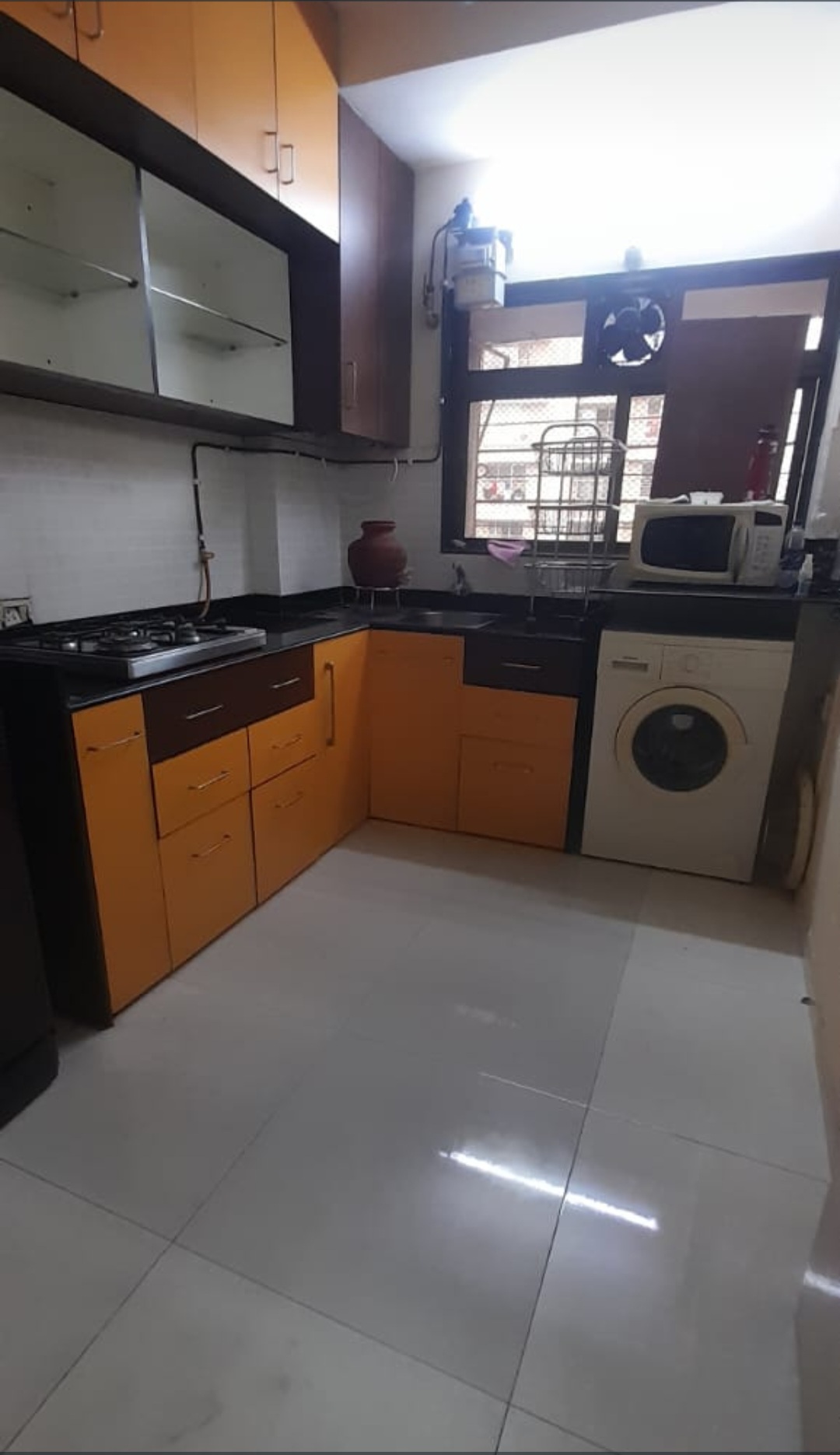 1 BHK Flat for Rent in Lemont Apartment , Malad East