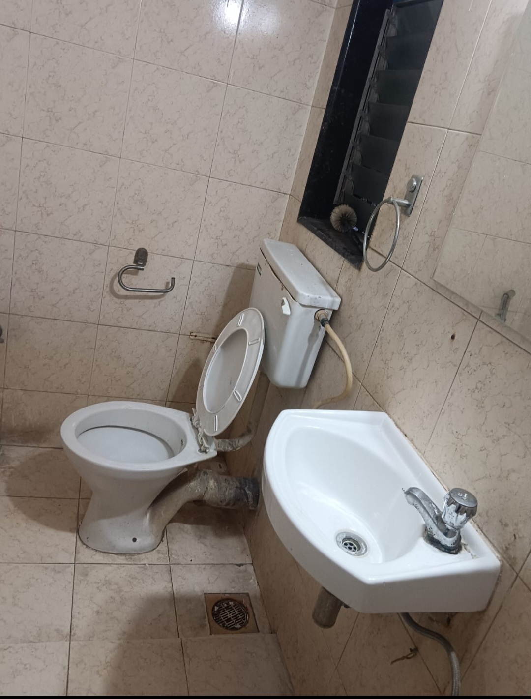 Double Sharing Room Boys only Flat for PG in Yashwant Society, Goregaon West