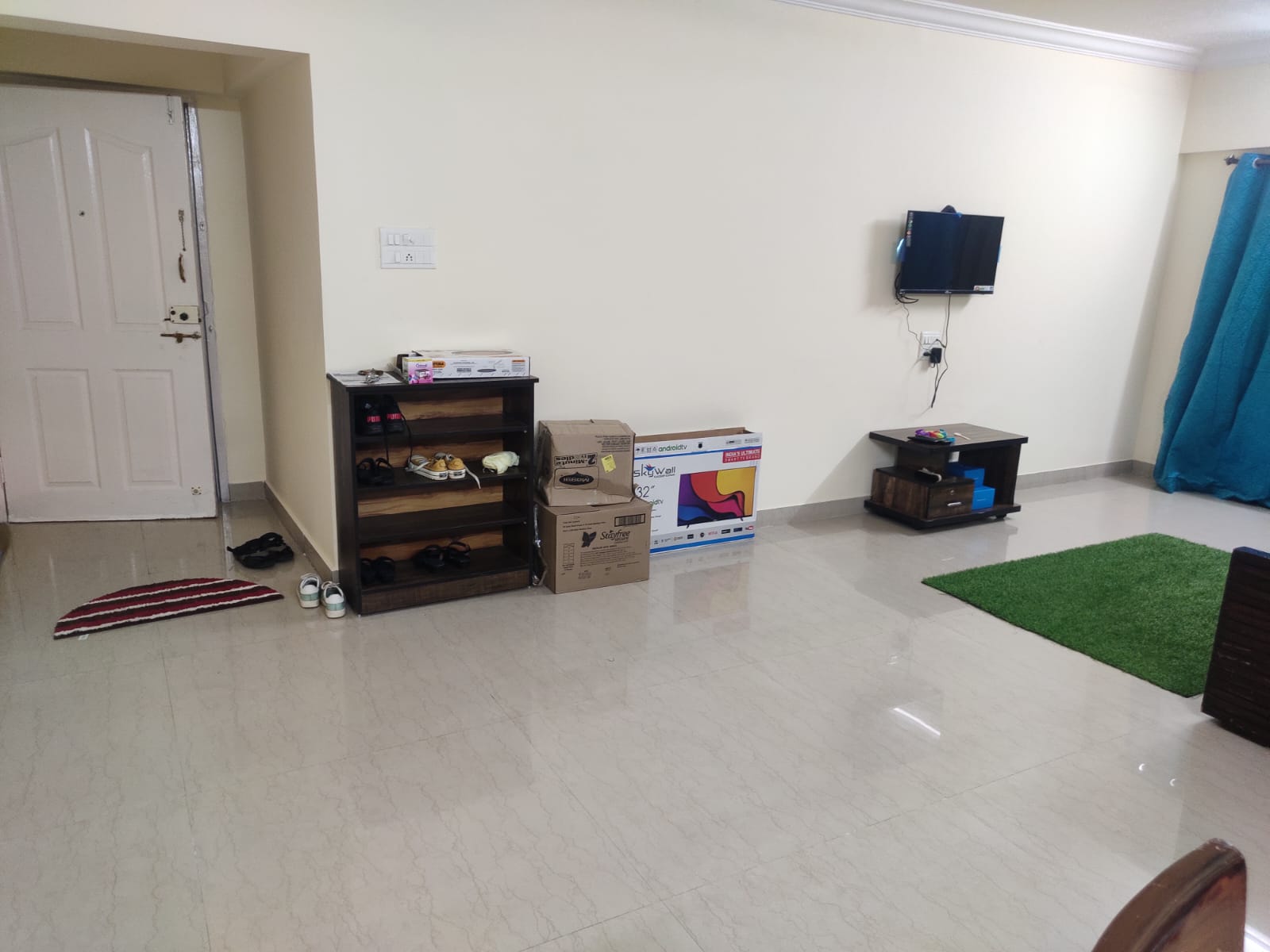 Single Room Girls only Flat for PG in Rashmi Heights, Malad East