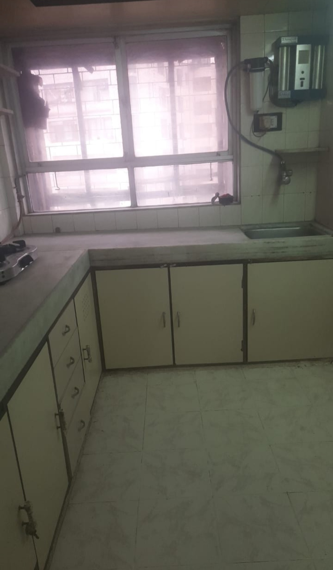 1 BHK Flat for Rent in Vasant Valley Complex, Goregaon East