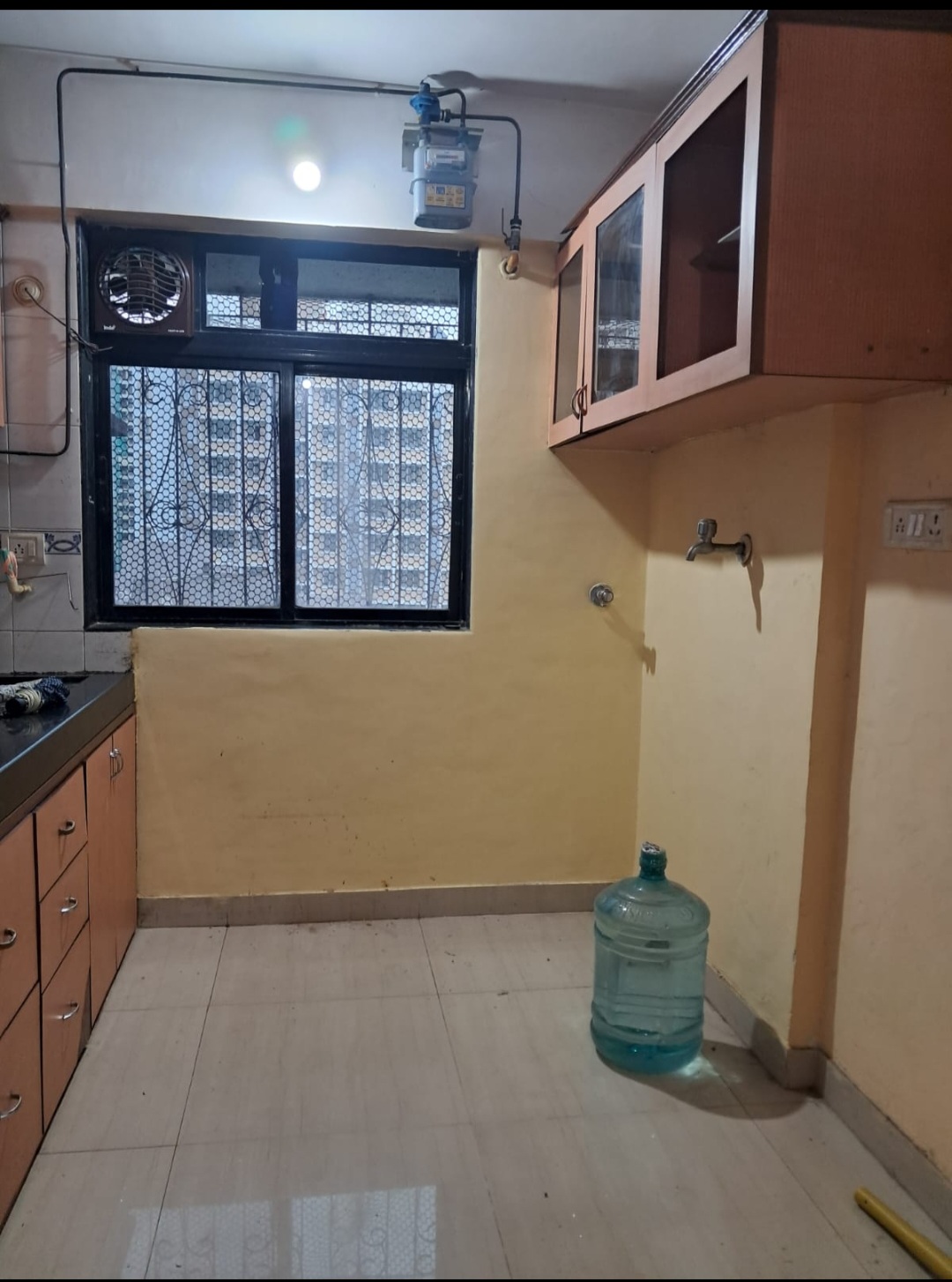 2 BHK Flat for Rent in Vallabh Tower, Malad West