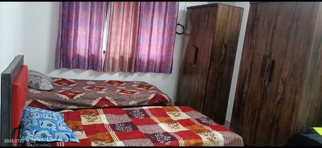 Double Sharing Room Girls only Flat for PG in Alka Jyoti Society, Goregaon East