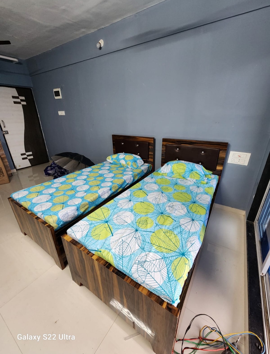 Double Sharing Room Girls only Flat for PG in Pawan Baugh , Malad West