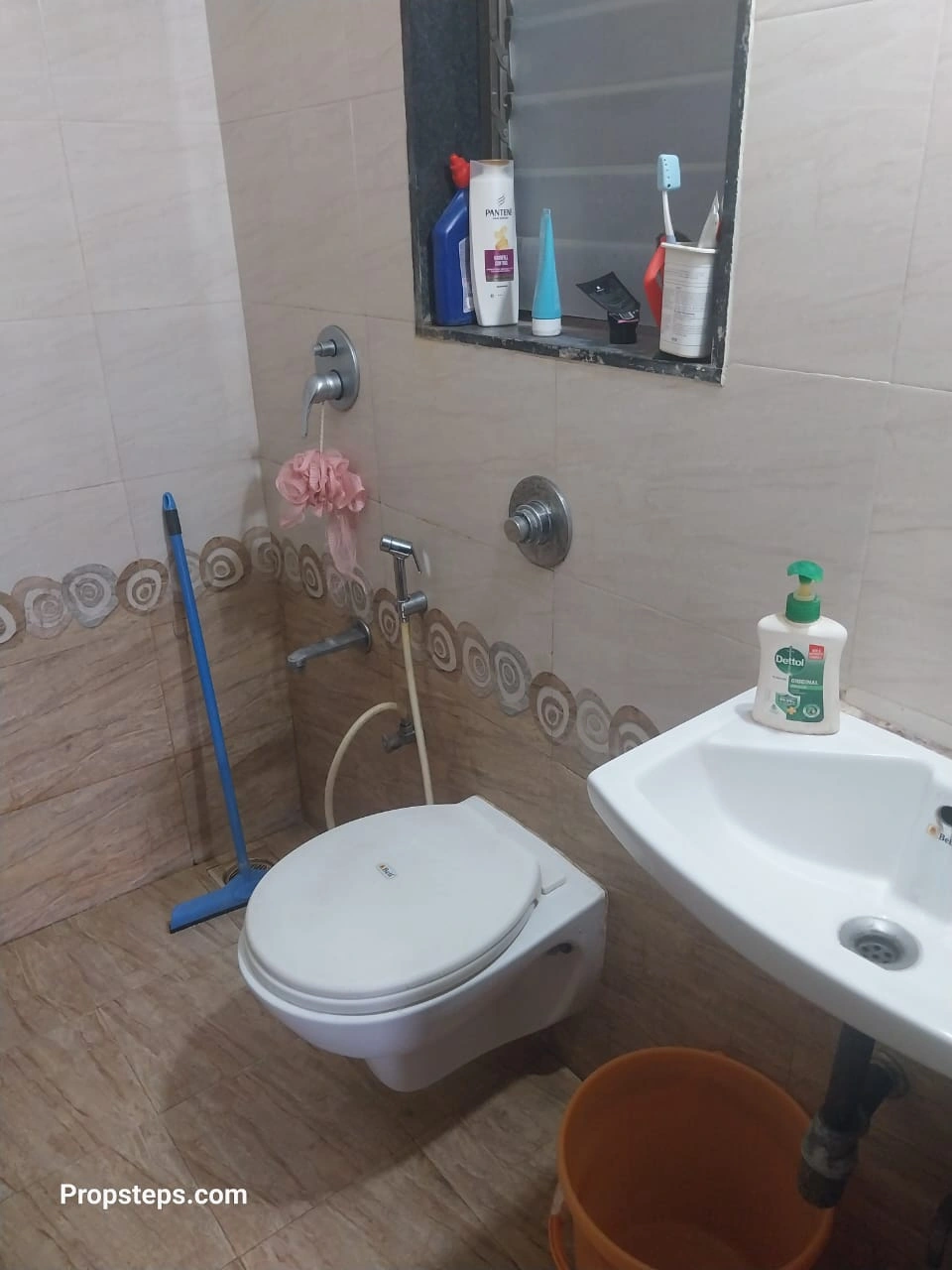 2 BHK Flat for Rent in Sethia Sea View, Goregaon West