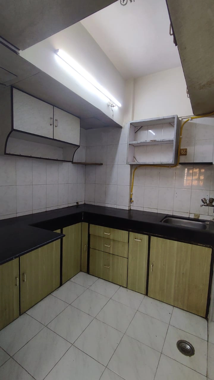 1 BHK Flat for Rent in Dheeraj Kriti, Malad West