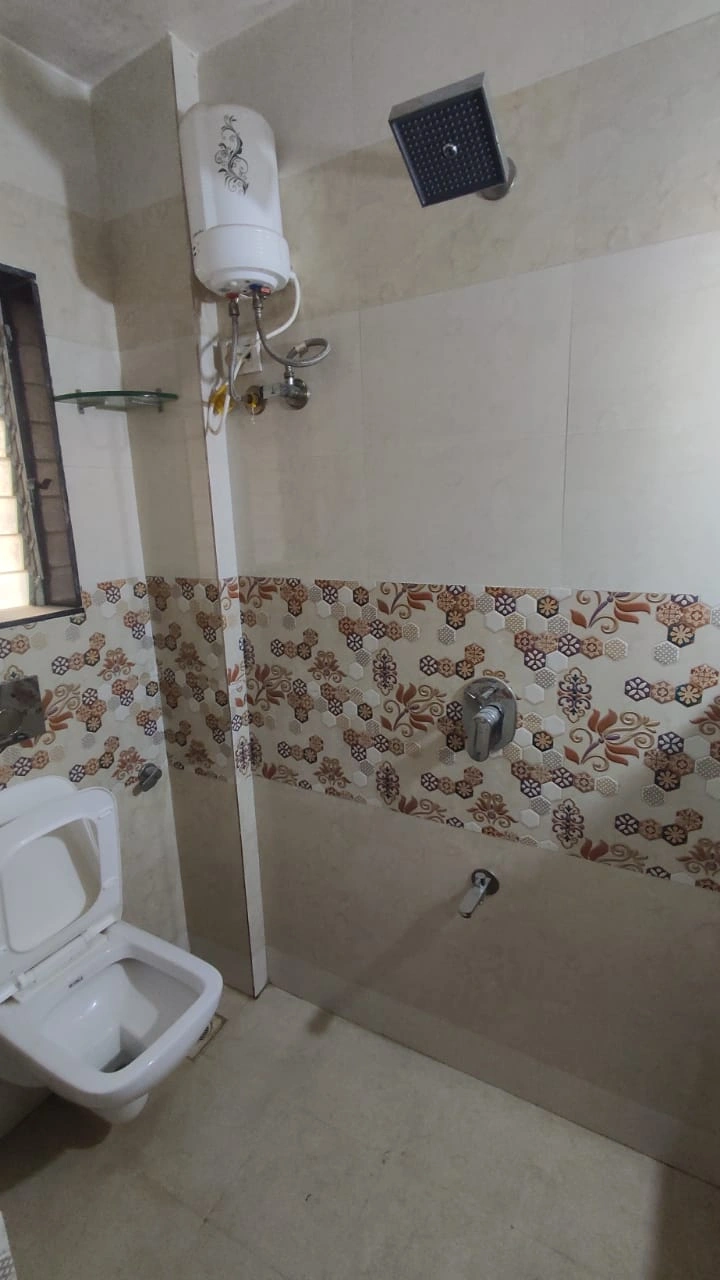 1 BHK Flat for Rent in Dheeraj Kriti Society, Malad West