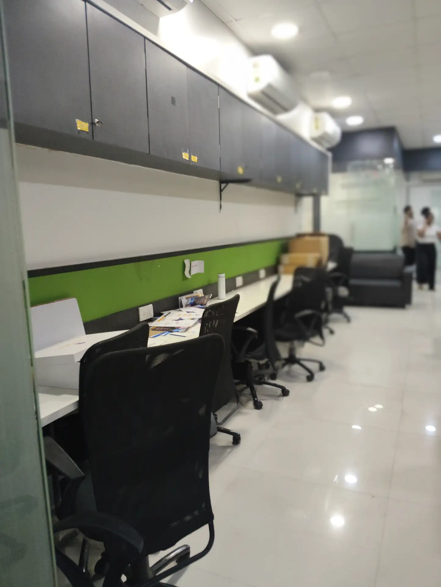 Commercial Office for Rent in Palm Spring, Malad West