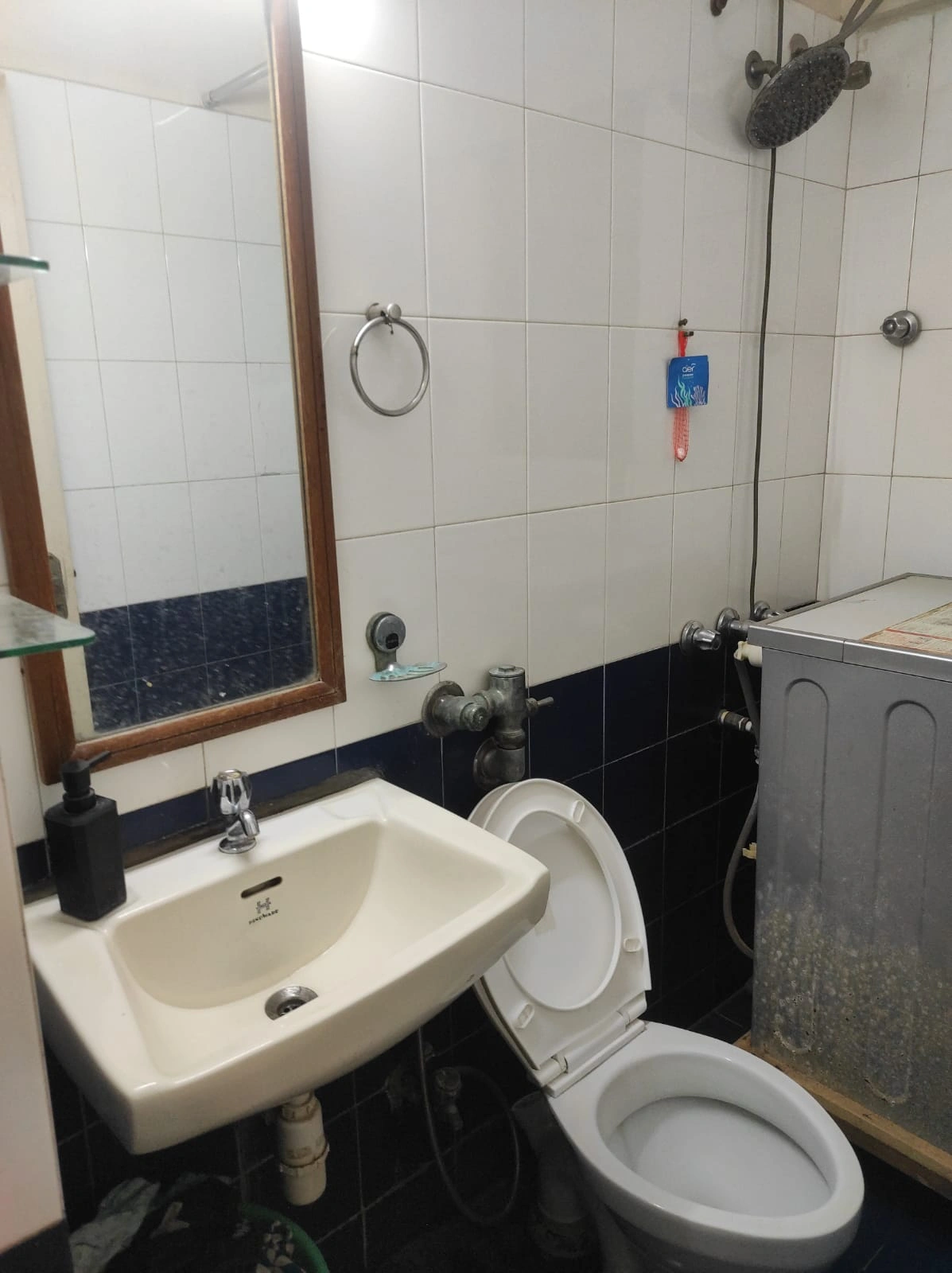 2 BHK Flat for Rent in Mahindra Gesco, Goregaon West