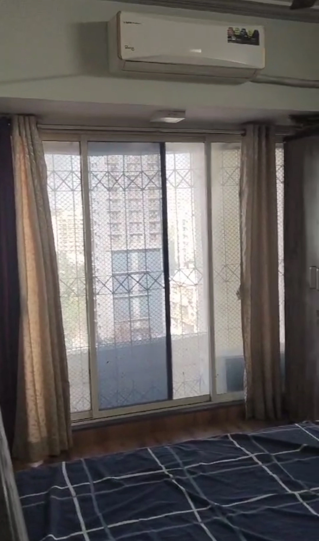 1 BHK Flat for Rent in Dheeraj Jamuna Society, Malad West