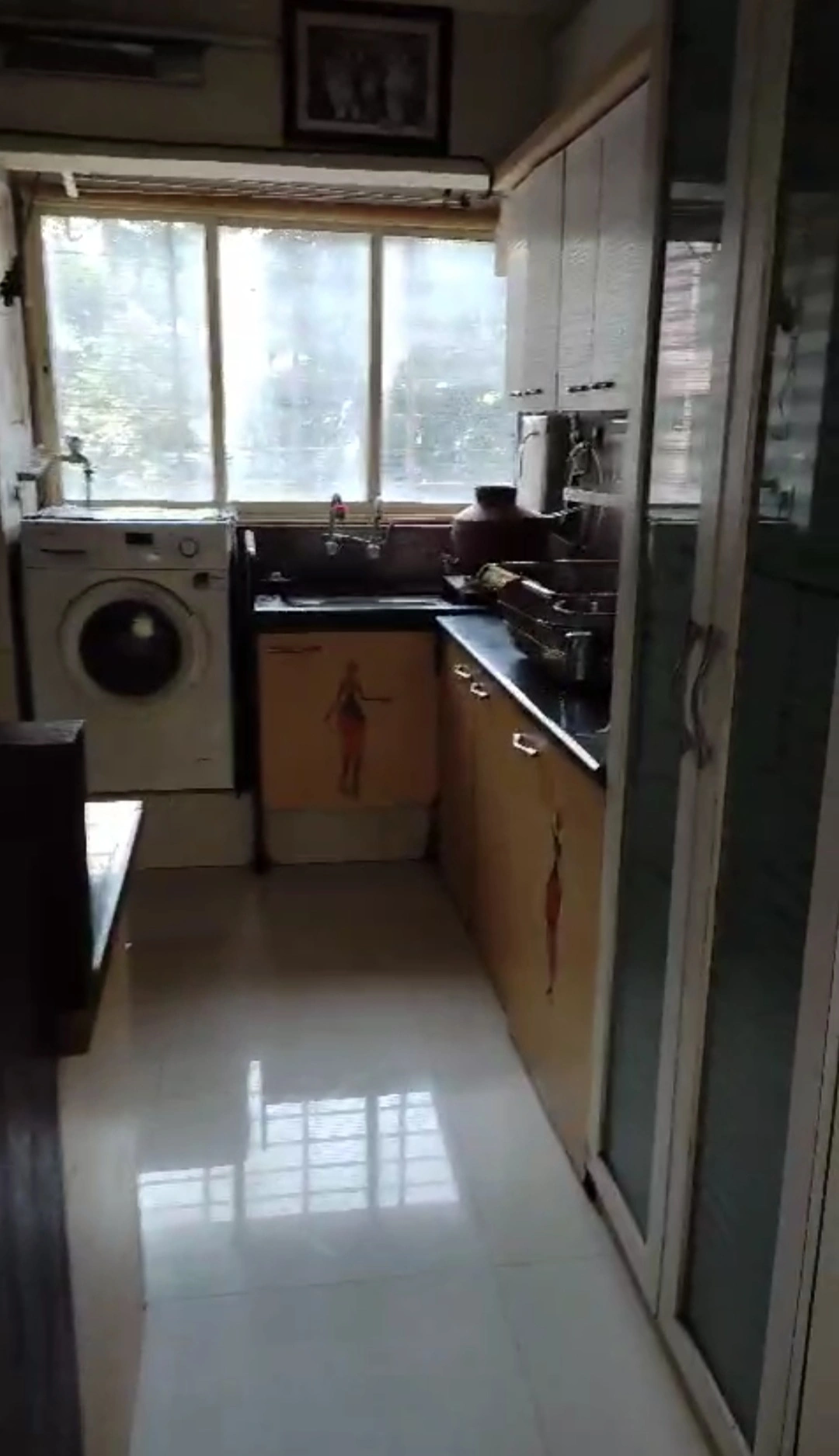 2 BHK Flat for Rent in Upvan Tower, Malad East