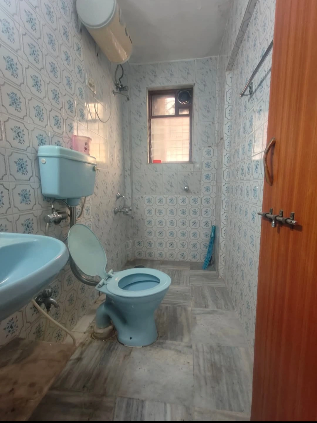 2 BHK Flat for Rent in Khandelwal Layout, Malad West