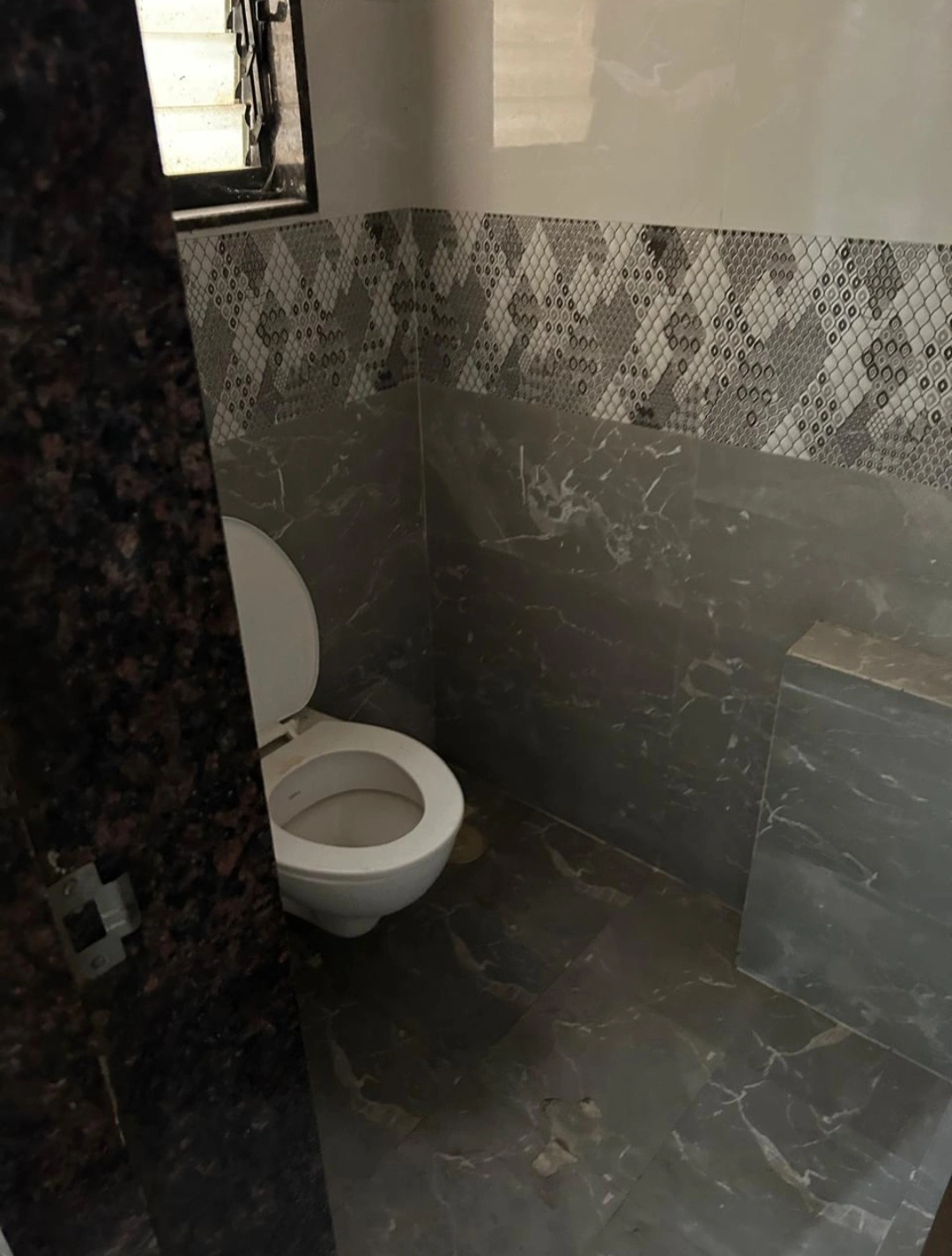 2 BHK Flat for Rent in DGS Sheetal Dharamraj Tower, Malad West