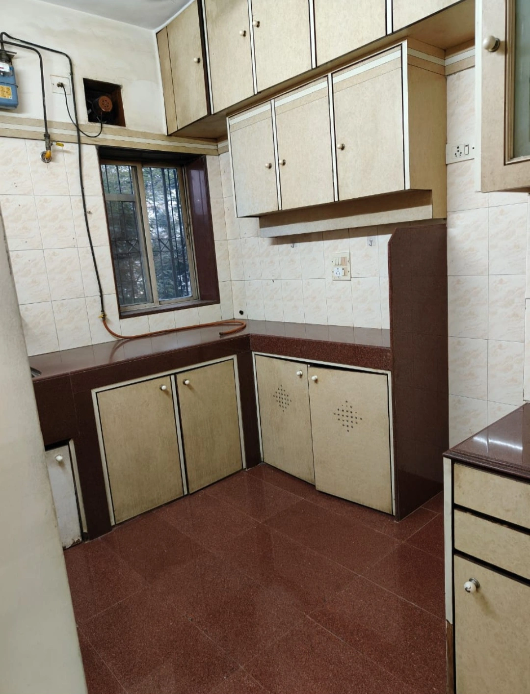 2 BHK Flat for Rent in S Unit Apartment , Malad West