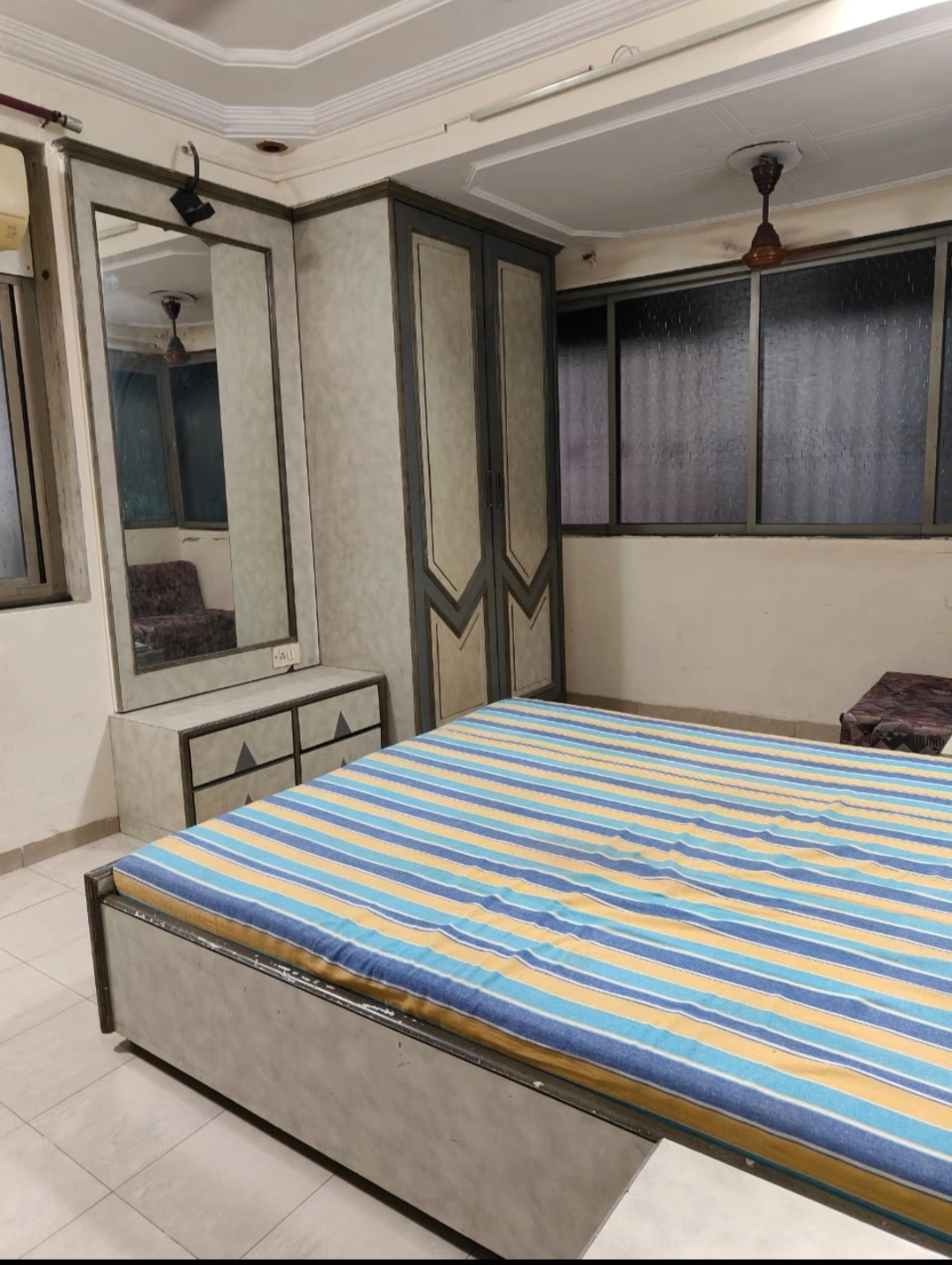 2 BHK Flat for Rent in S Unit Apartment , Malad West