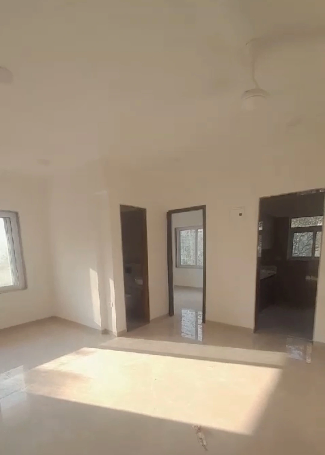 2 BHK Flat for Rent in Paras Tower, Goregaon West