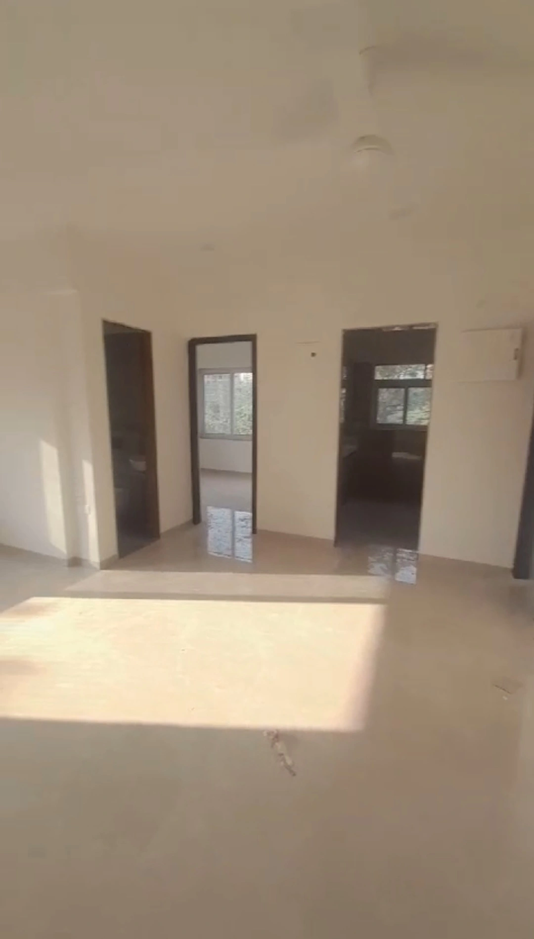 2 BHK Flat for Rent in Paras Tower, Goregaon West