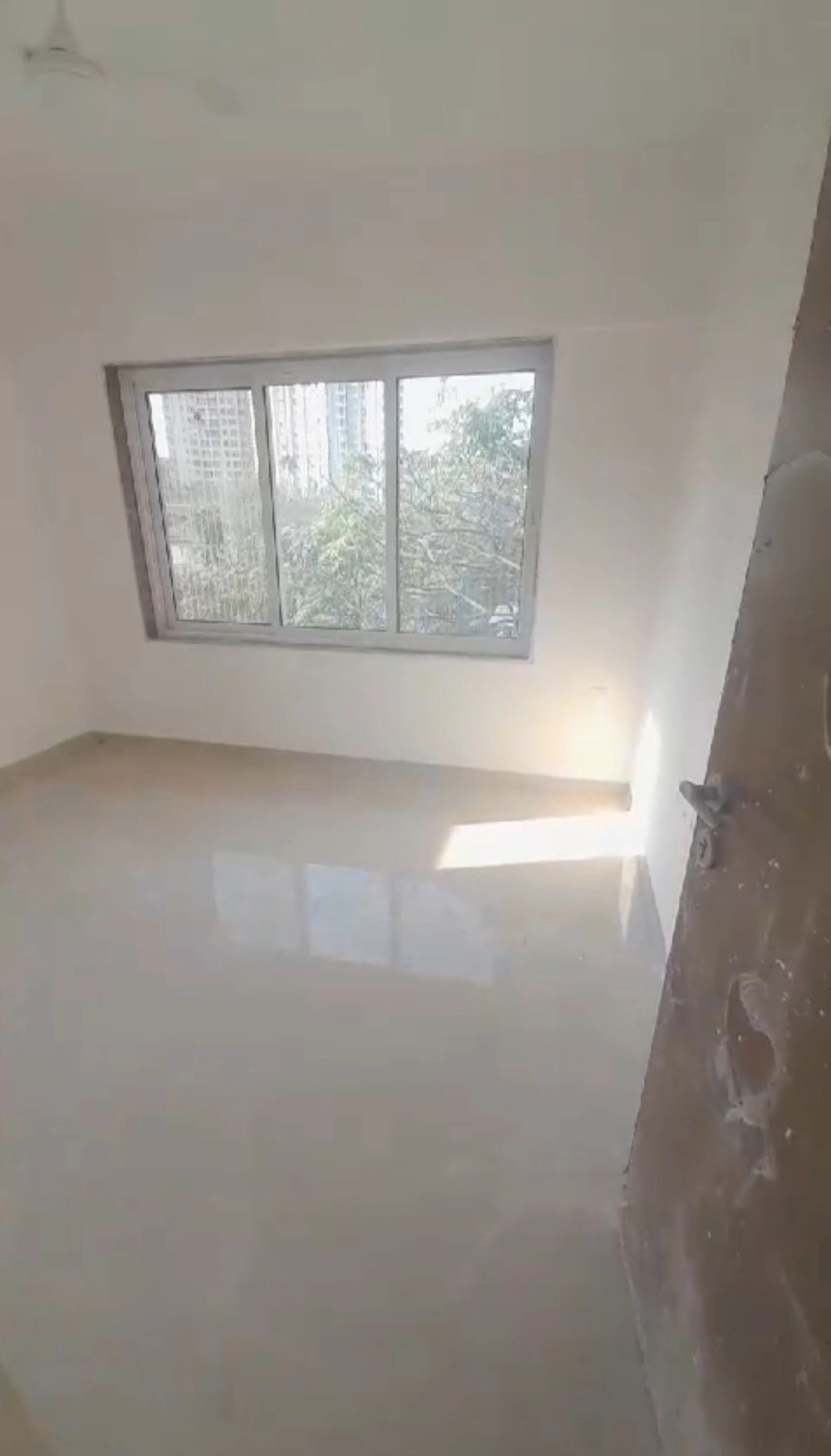 2 BHK Flat for Rent in Paras Tower, Goregaon West